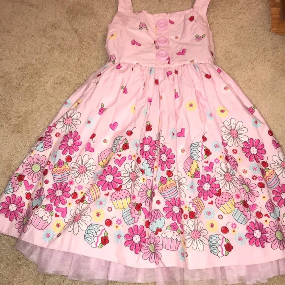Gorgeous dress!